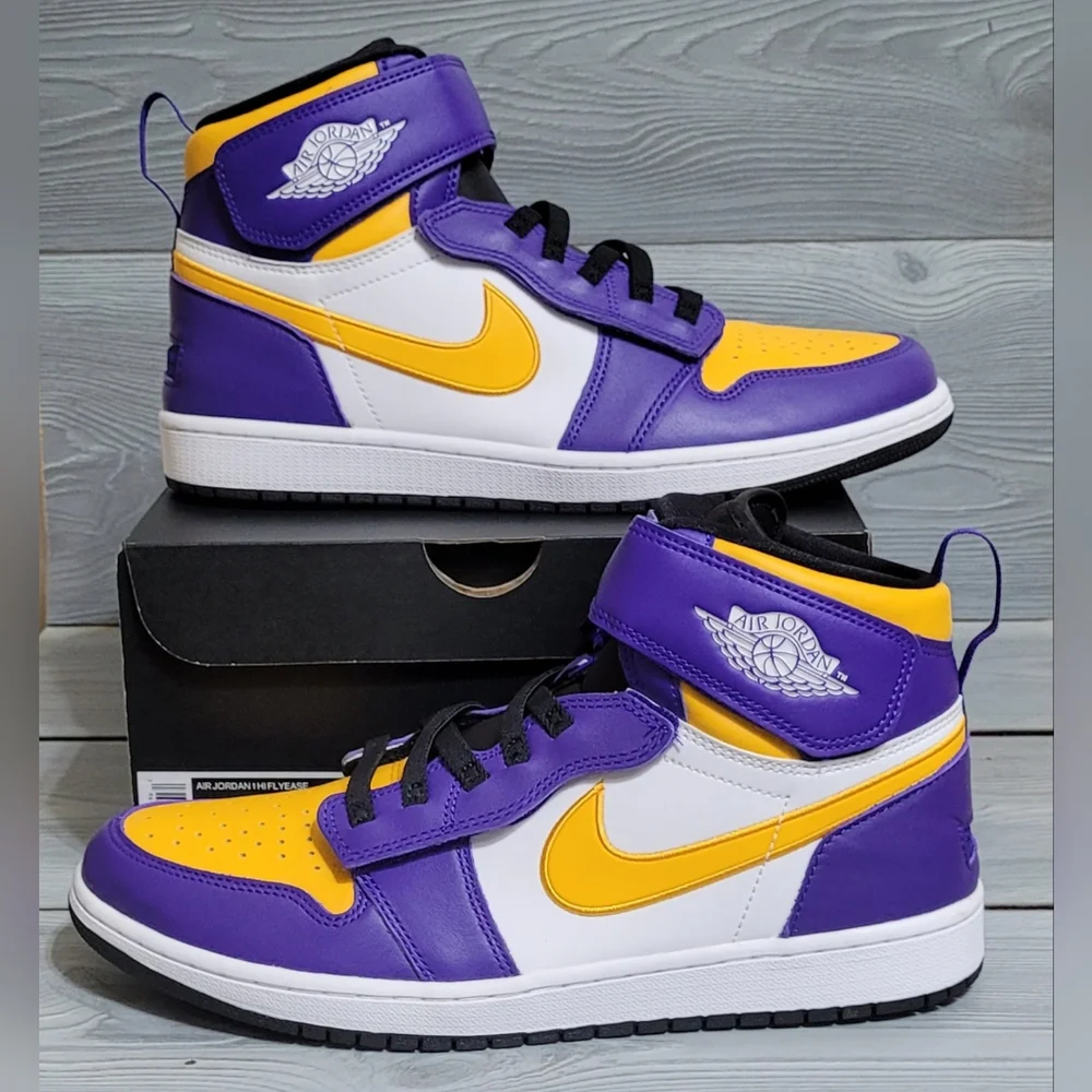Jordan 1 High FlyEase - Size M 10.5 - Dark Concord/White/Black/Taxi π π π π - Picture 1 of 14